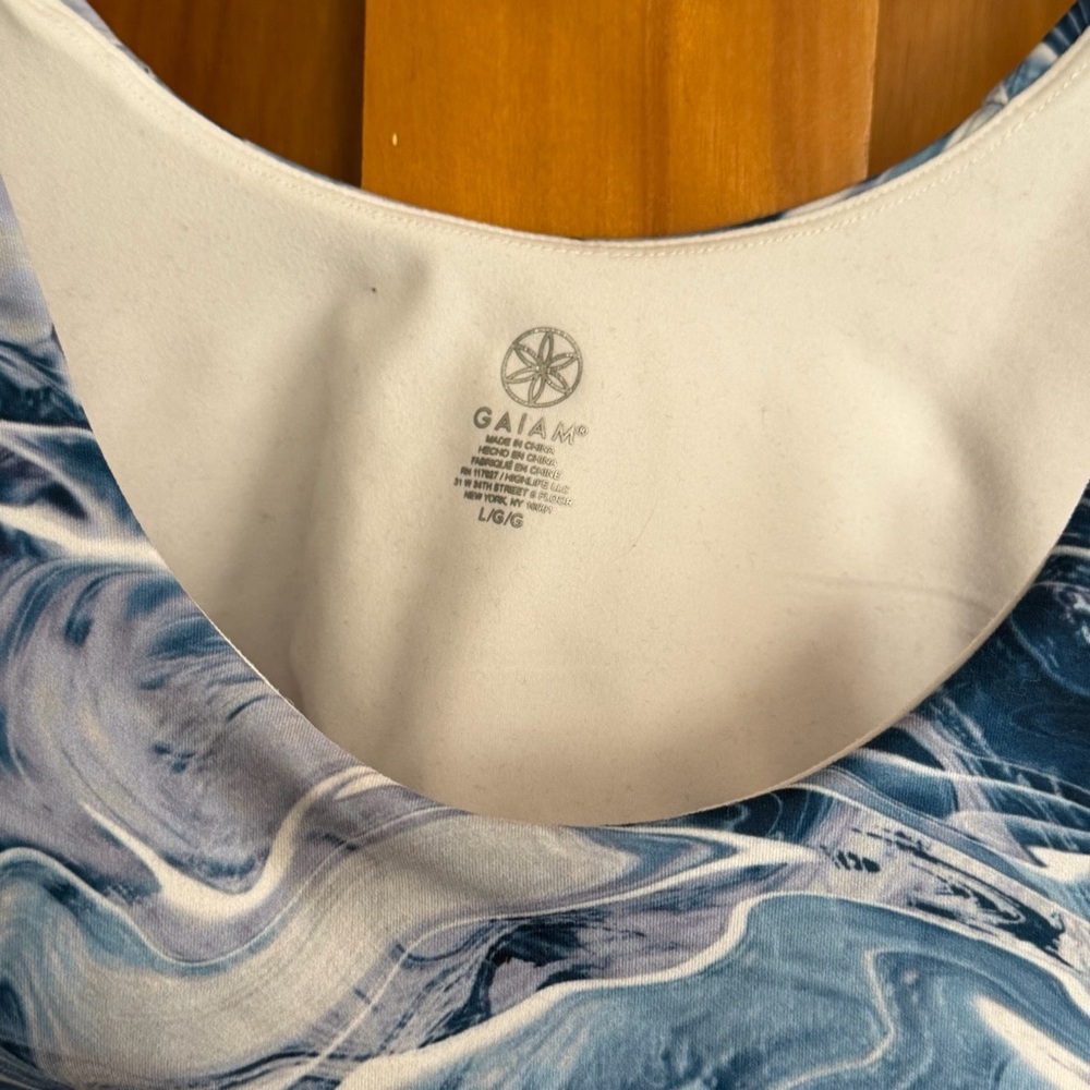 Gaiam Blue Swirl Marble Women's Sports Bra Tank Top Size Large - Picture 2 of 7